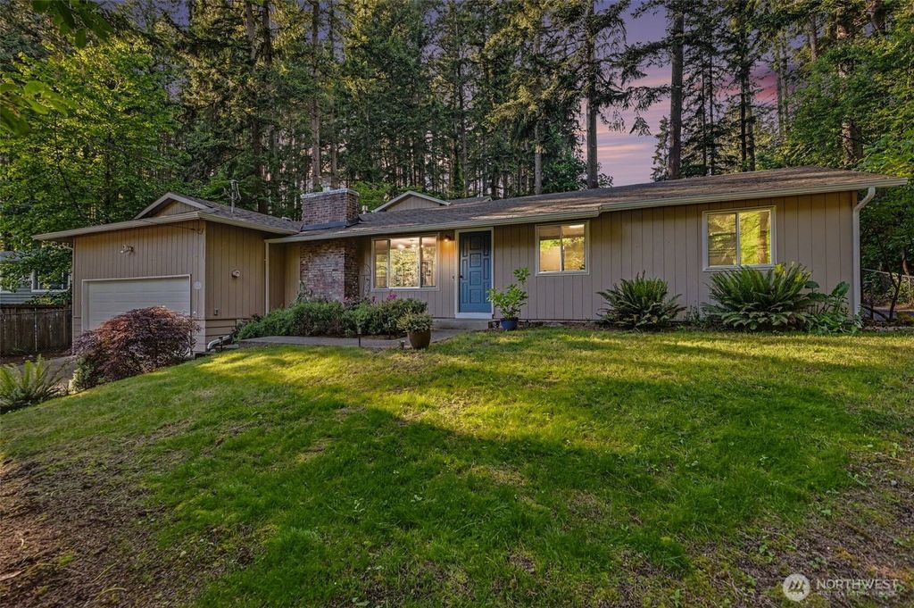 Photo of 18020 SE 146th Street, Renton, WA 98059 (MLS # 2531042)