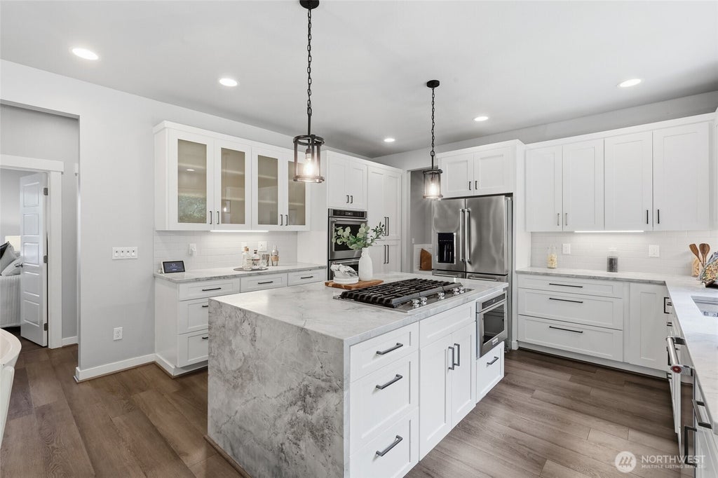 Photo of 21701 8th Avenue SE, Bothell, WA 98021 (MLS # 2564279)