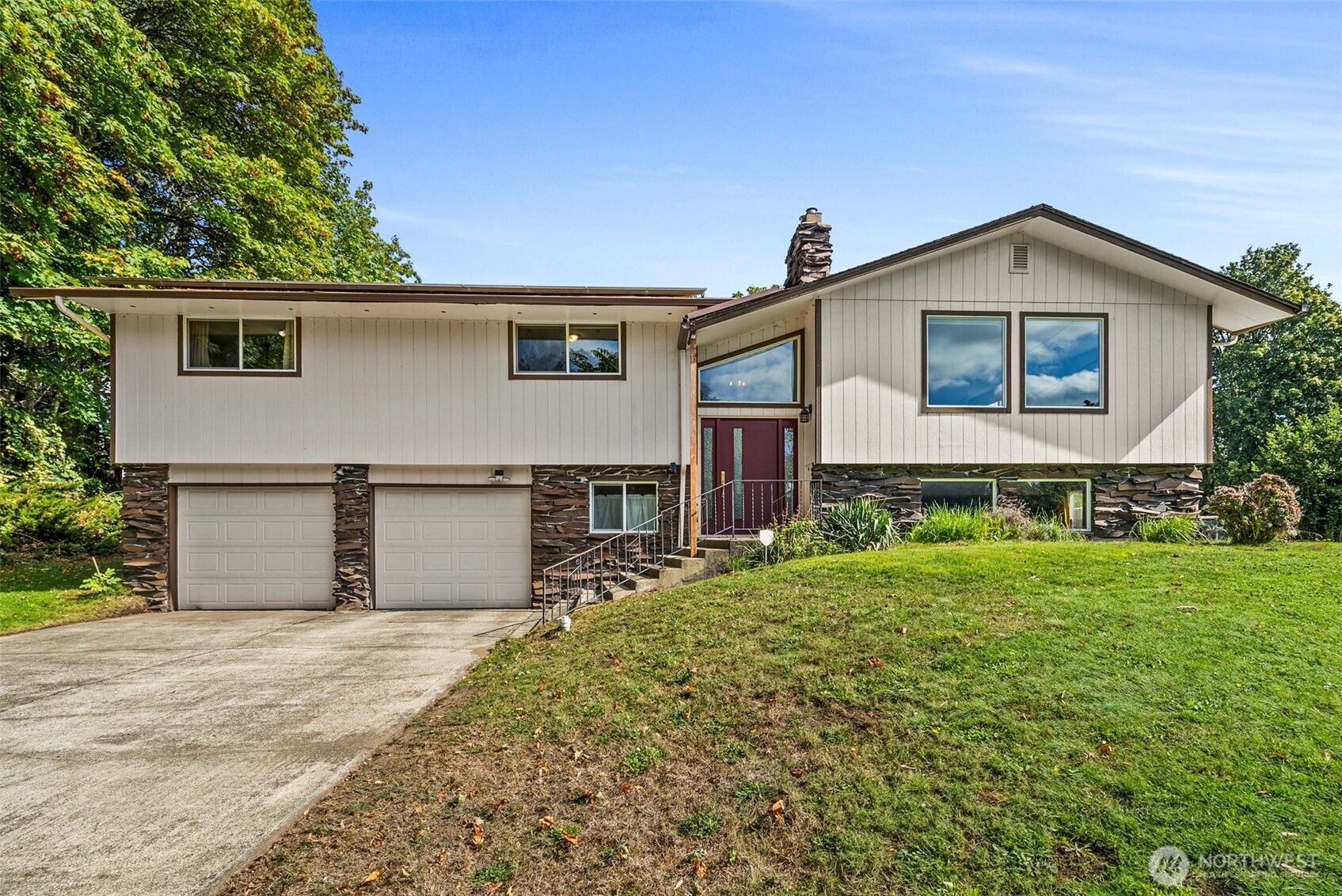 8400 Old Highway 99 SE