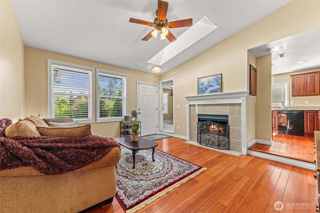 Photo of 2512 S 361 Street, Federal Way, WA 98003 (MLS # 2526633)
