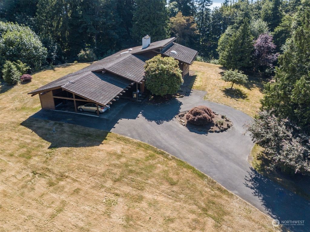 Photo of 18500 High Street, Edmonds, WA 98020 (MLS # 2129721)