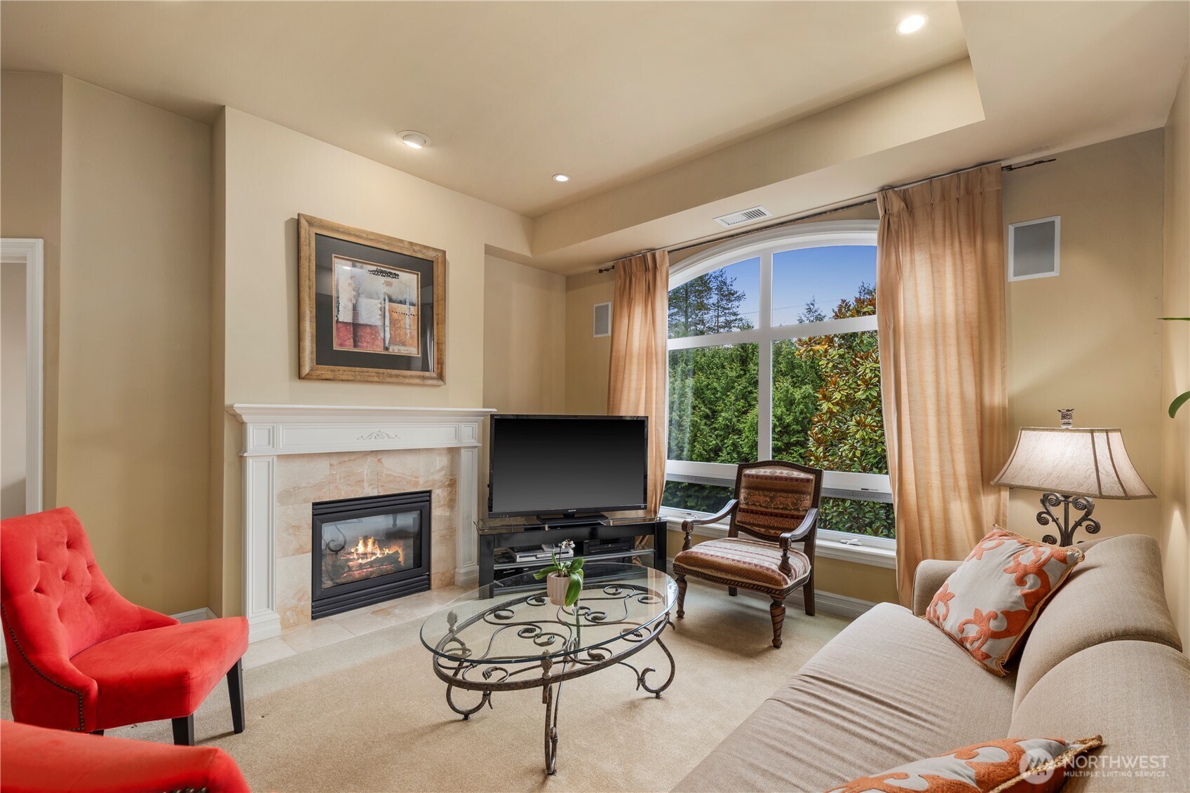 Bellevue, Washington, 98004, United States, 2 Bedrooms Bedrooms, ,2 BathroomsBathrooms,Residential,Active,2023880