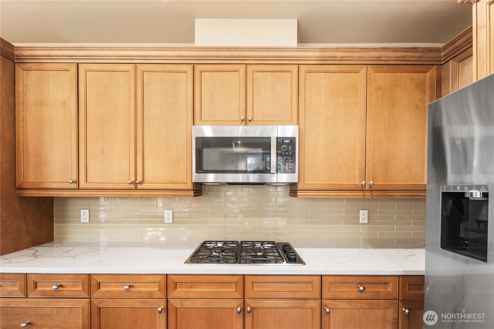 Bellevue, Washington, 98004, United States, 2 Bedrooms Bedrooms, ,2 BathroomsBathrooms,Residential,Active,2023880