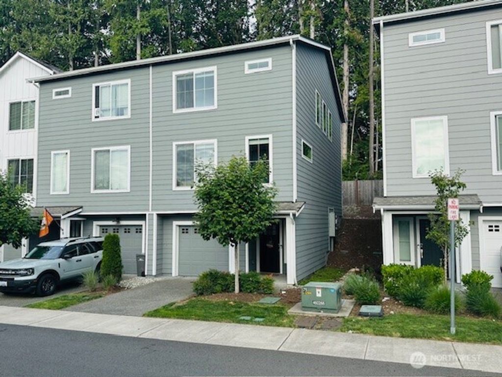 Photo of 2014 101st Avenue SE #6, Lake Stevens, WA 98258 (MLS # 2394647)