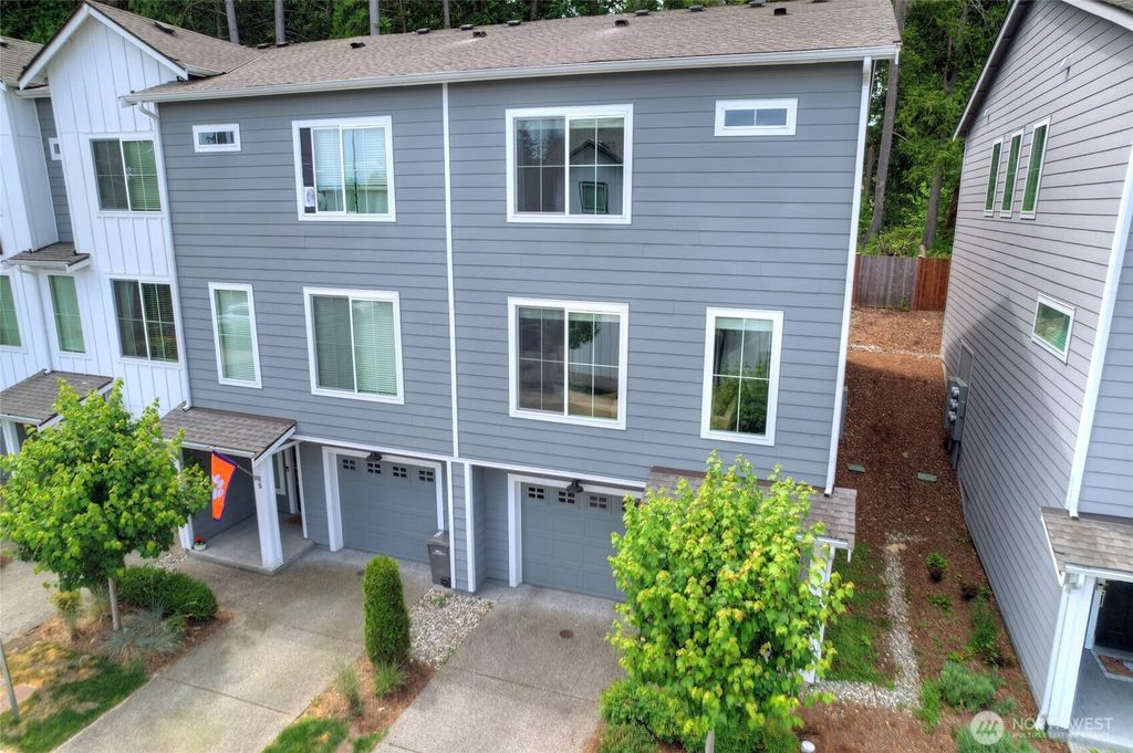 Photo of 2014 101st Avenue SE #6, Lake Stevens, WA 98258 (MLS # 2394647)