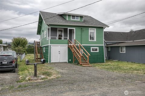 Photo of 619 W Perry Street, Aberdeen, WA 98520 (MLS # 2429240)