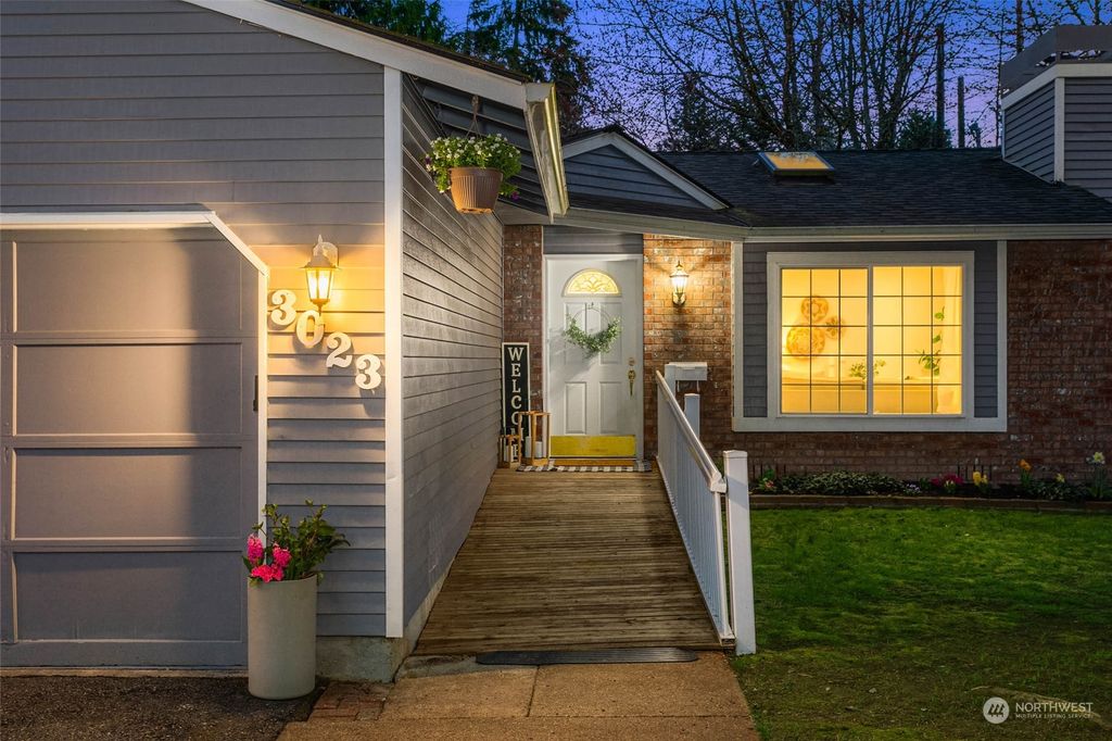 Photo of 3023 229th Place NE, Sammamish, WA 98074 (MLS # 2212660)