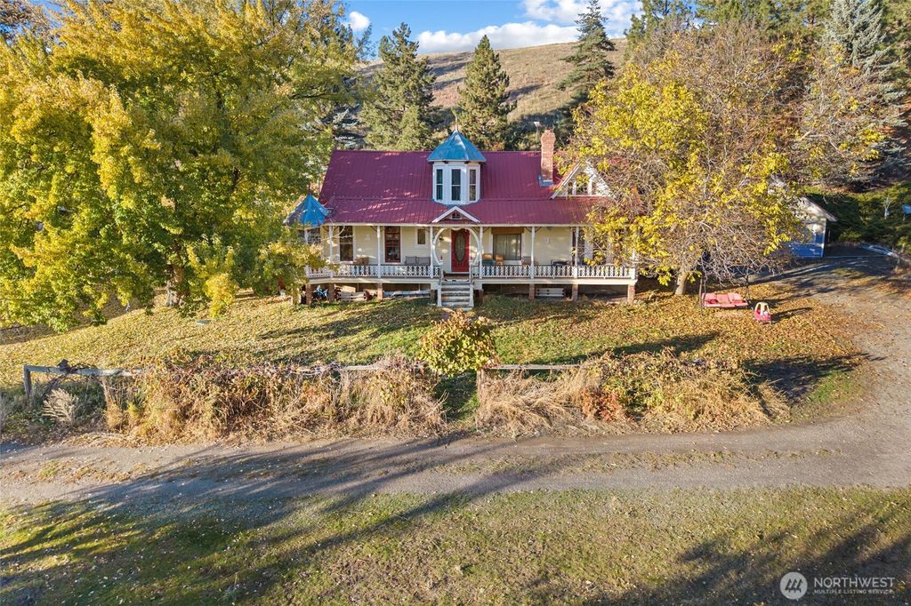 Photo of 25555 Pleasant Valley Rd., Rice, WA 99167 (MLS # 2460388)