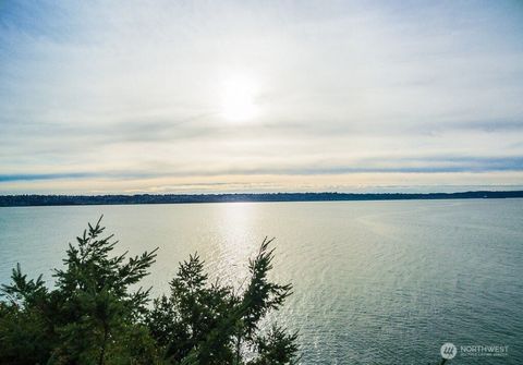 Photo of 4904 TOK-A-LOU Avenue NE, Tacoma, WA 98422 (MLS # 2417584)