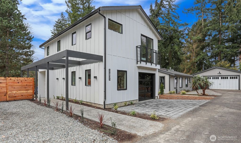 Photo of 11031 17th Avenue NE, Seattle, WA 98125 (MLS # 2372460)