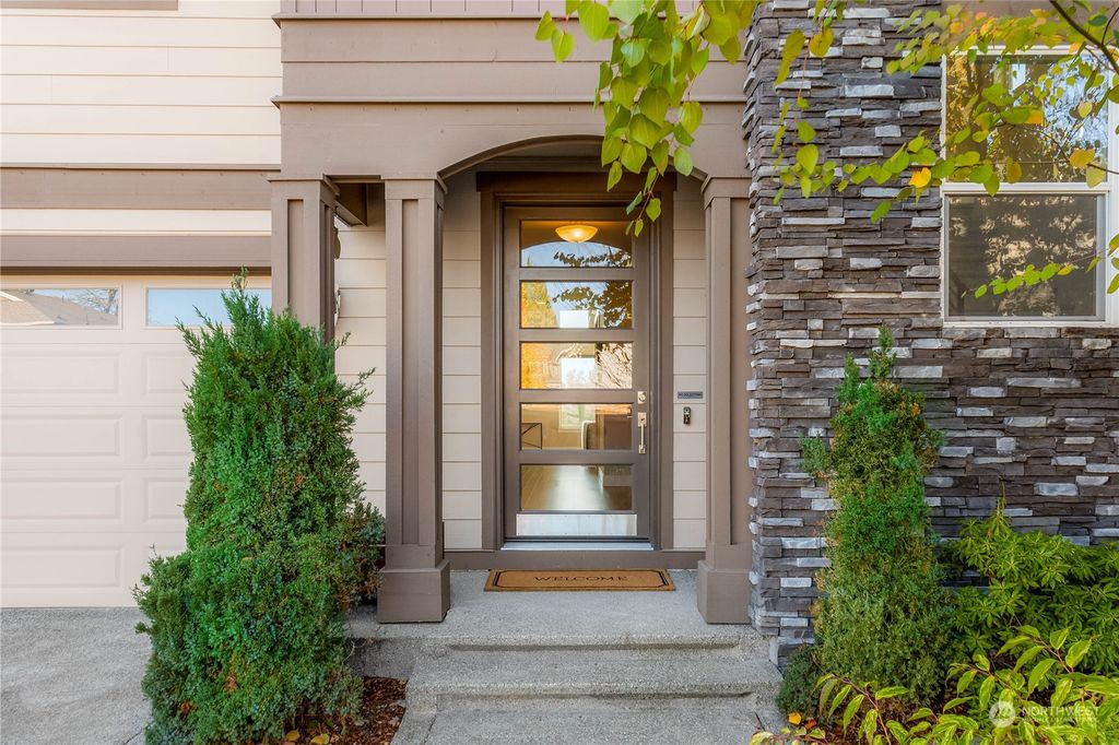 Photo of 5127 NE 2nd Place, Renton, WA 98059 (MLS # 2025494)
