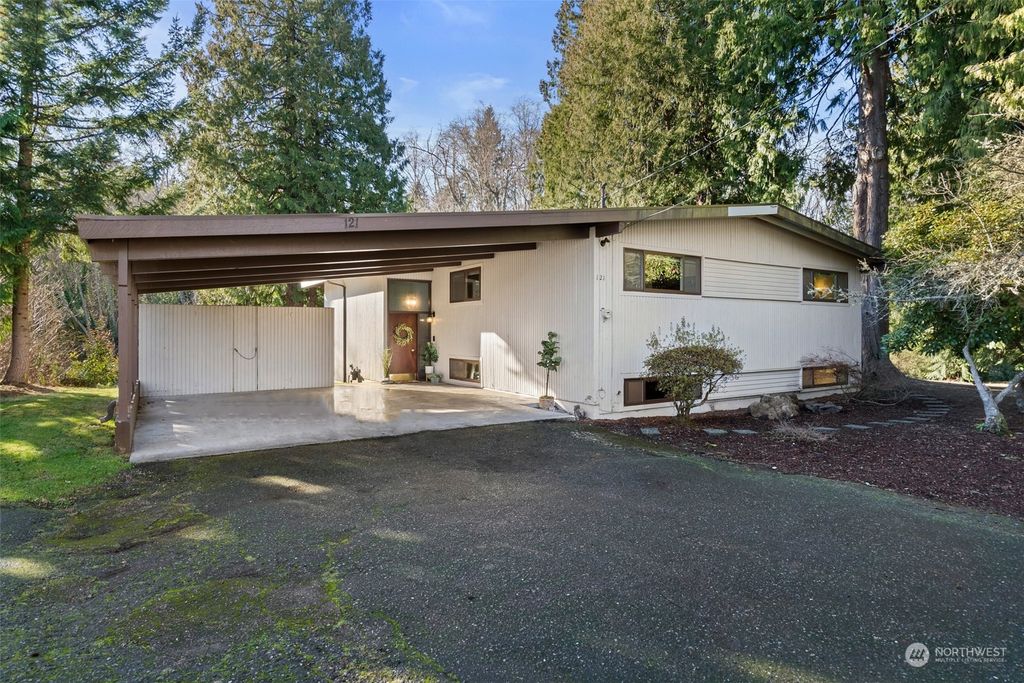 Photo of 121 SW 171st Street, Normandy Park, WA 98166 (MLS # 2028799)