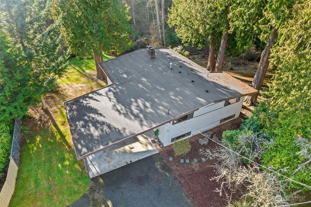 Photo of 121 SW 171st Street, Normandy Park, WA 98166 (MLS # 2028799)