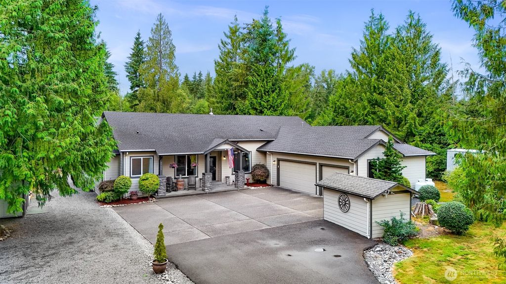 Photo of 8706 115th Avenue NE, Lake Stevens, WA 98258 (MLS # 2417999)