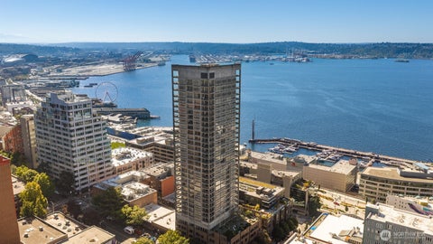 Photo of 2125 1st Avenue #2304, Seattle, WA 98121 (MLS # 2589908)
