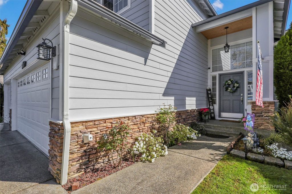 Photo of 915 N Laurel Lane, Tacoma, WA 98406 (MLS # 2498768)