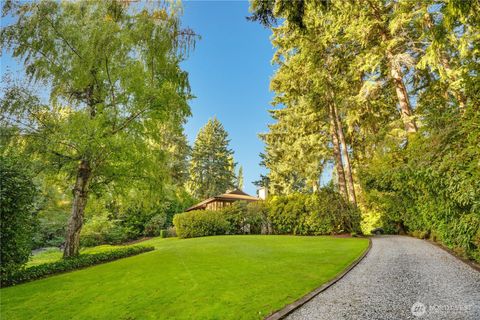 Photo of 6817 79th Street W, Lakewood, WA 98499 (MLS # 2476626)