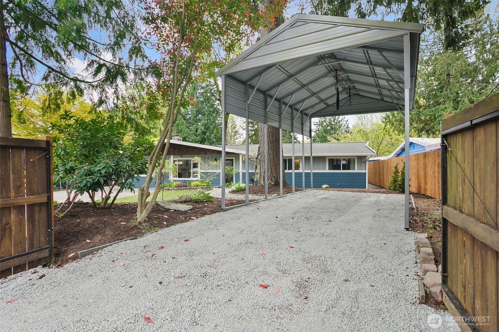 Photo of 18445 SE 135th Street, Renton, WA 98059 (MLS # 2510508)