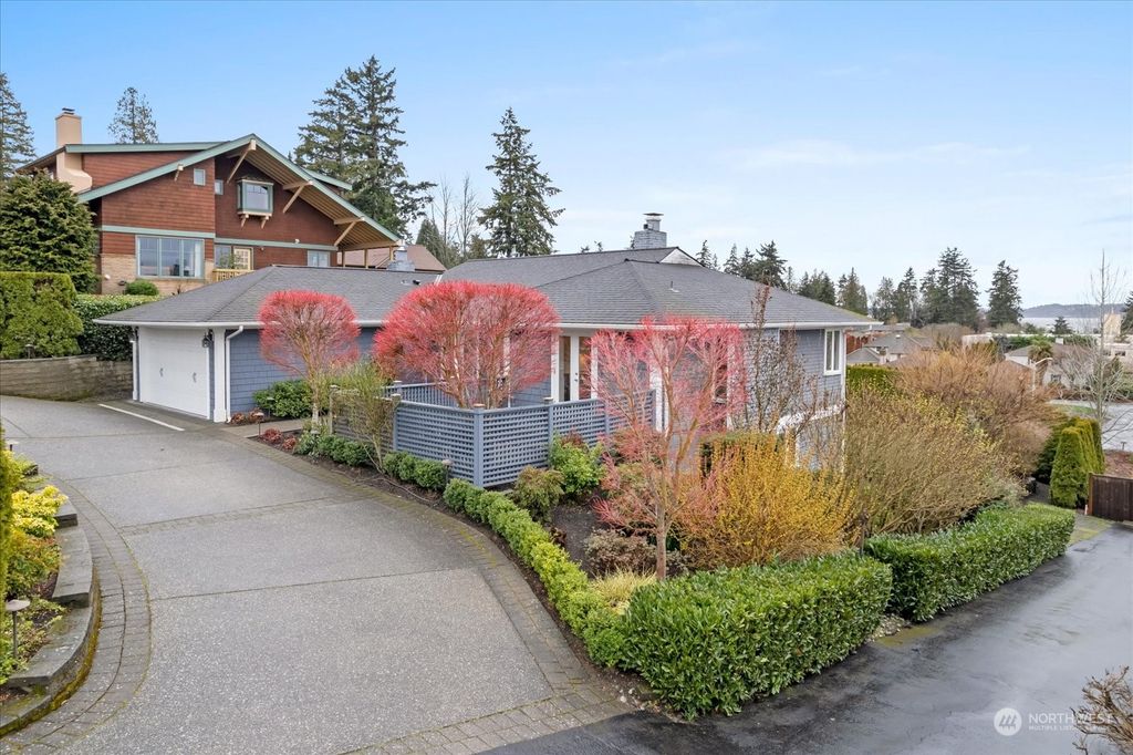 Photo of 657 9th Avenue N, Edmonds, WA 98020 (MLS # 2036984)