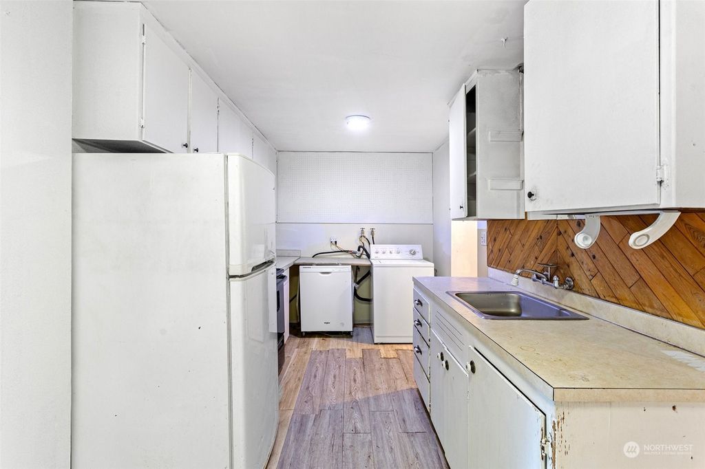 Photo of 840 SW 306th St St, Federal Way, WA 98023 (MLS # 2315694)