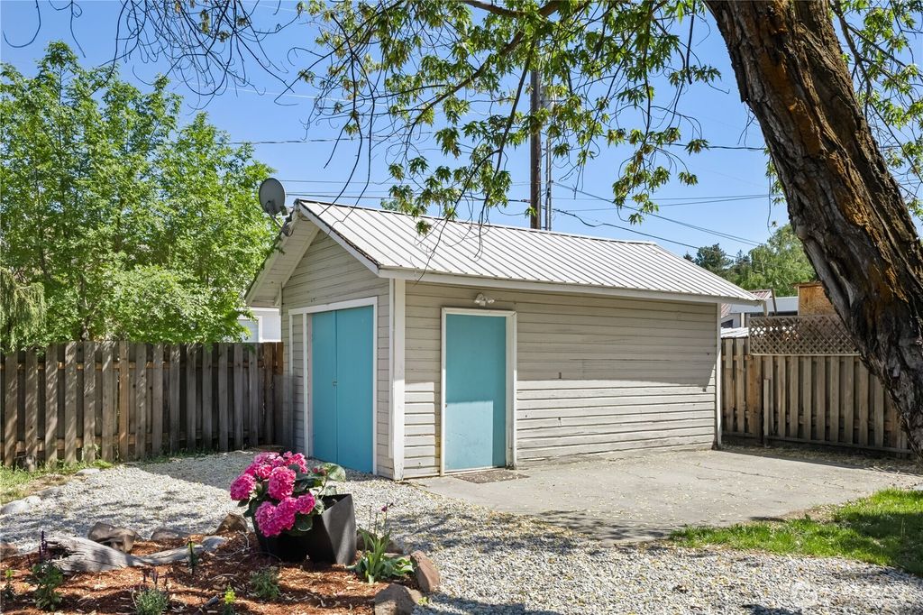 listing image 9364077871625597240