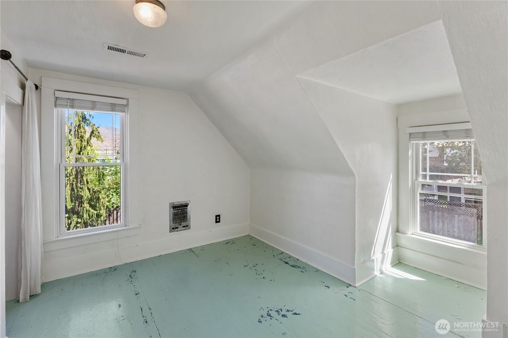 listing image 9360830639991204825