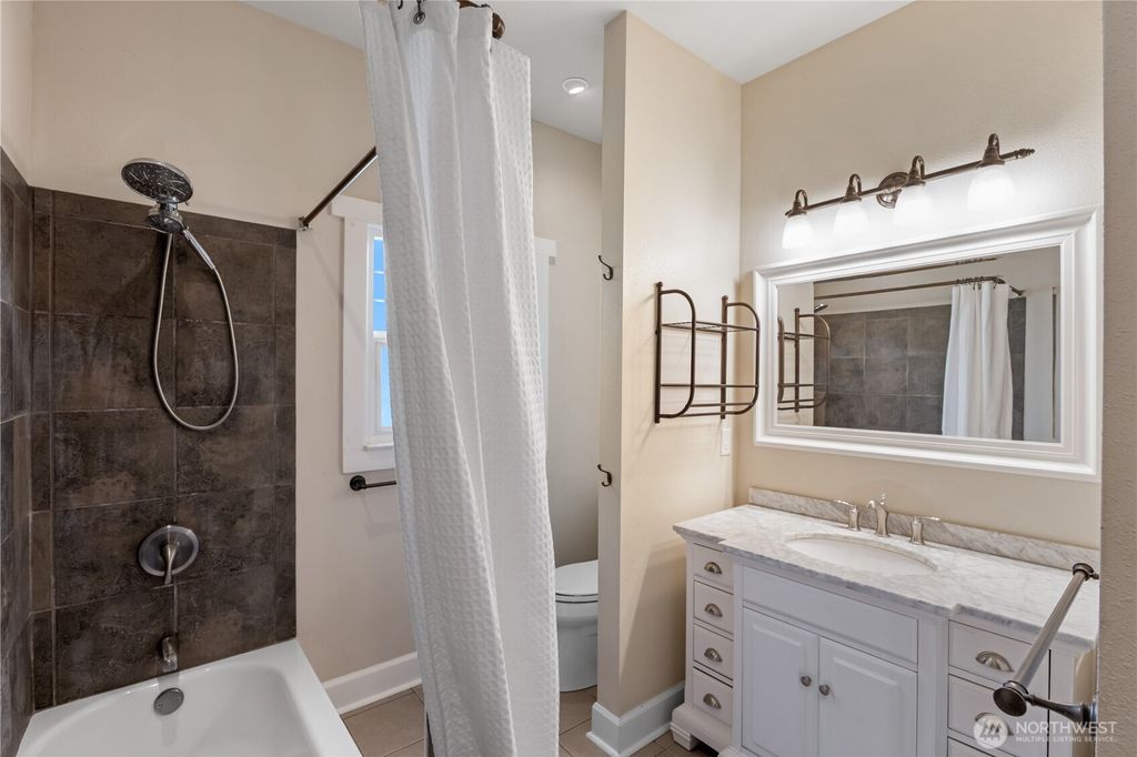 listing image 9366444368725037966