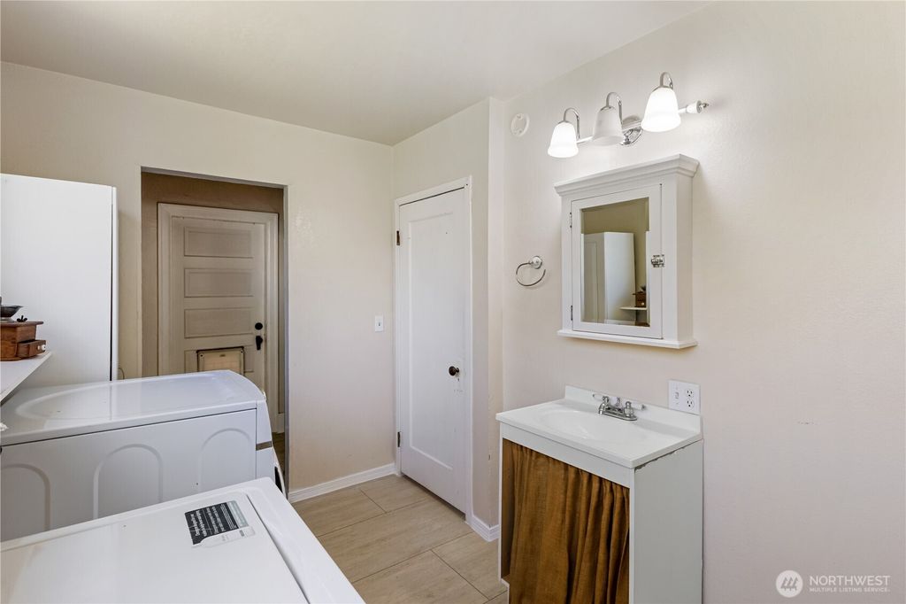 listing image 9368851895251821589