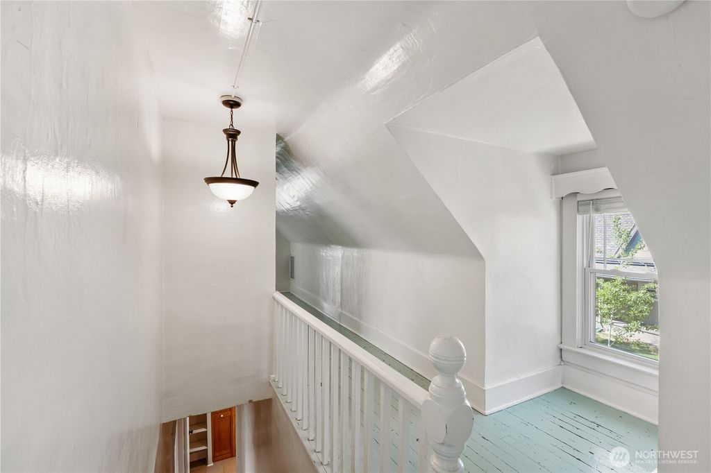 listing image 9363284543885440556
