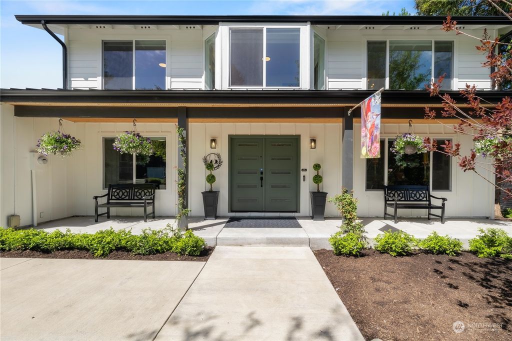 Photo of 25313 215th Place SE, Maple Valley, WA 98038 (MLS # 2235233)