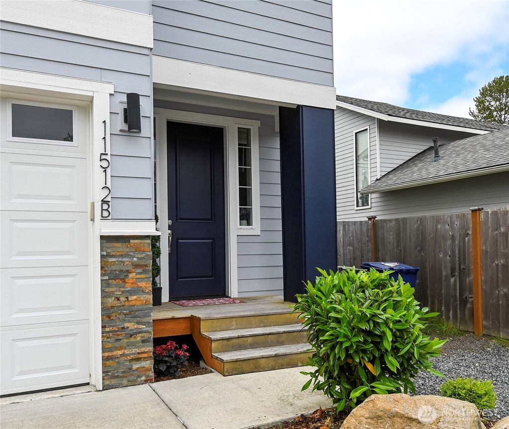 Photo of 11512 3rd Place W #B, Everett, WA 98204 (MLS # 2546244)