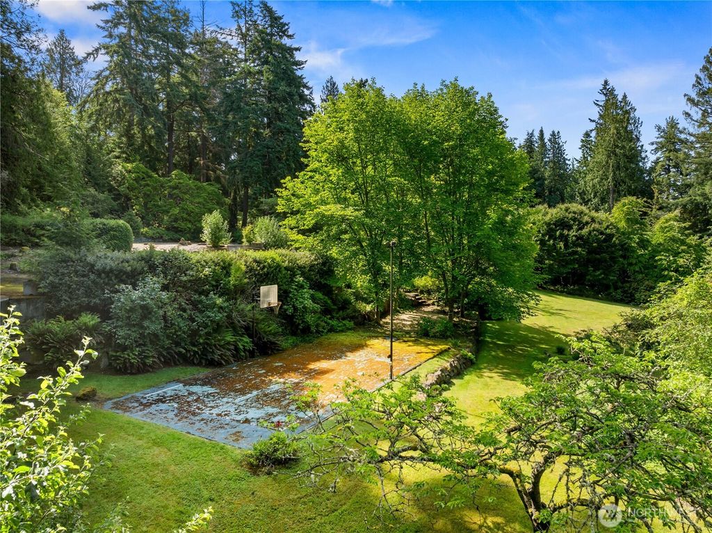 Photo of 105 NW Highland Drive, Shoreline, WA 98177 (MLS # 2391168)