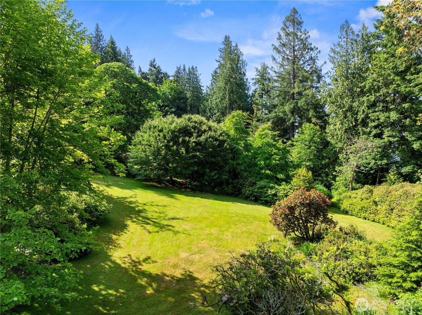 105 NW Highland Drive