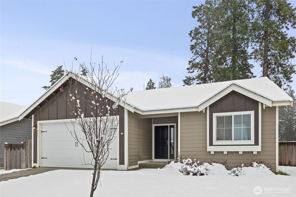 Photo of 303 Frankie Lane, Cle Elum, WA 98922 (MLS # 2458483)