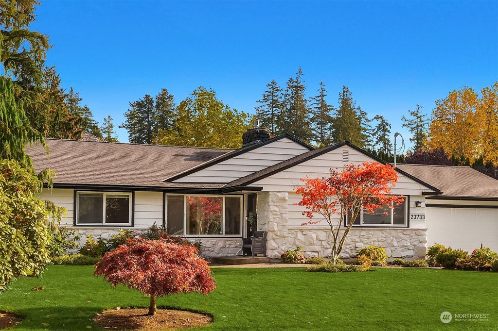 Photo of 23733 110th Place W, Woodway, WA 98020 (MLS # 2015095)