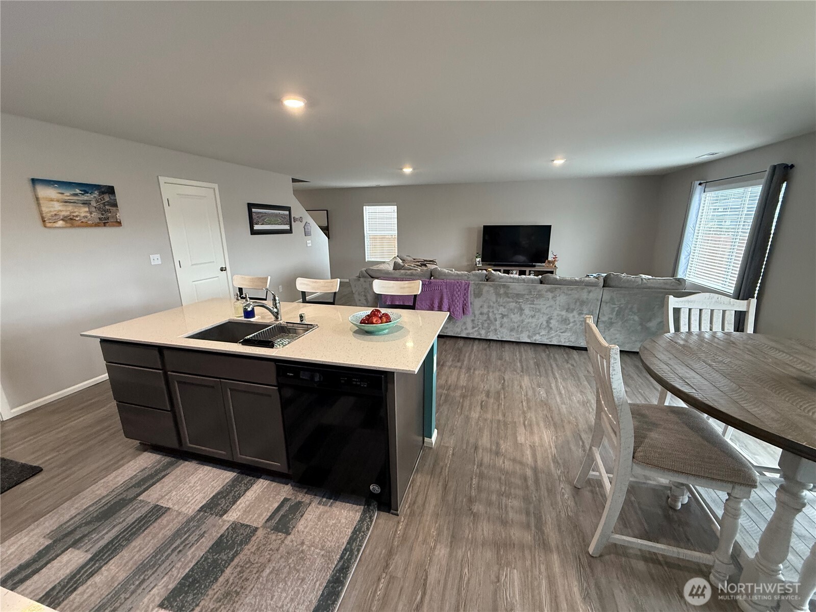 9151 Viola Street SE