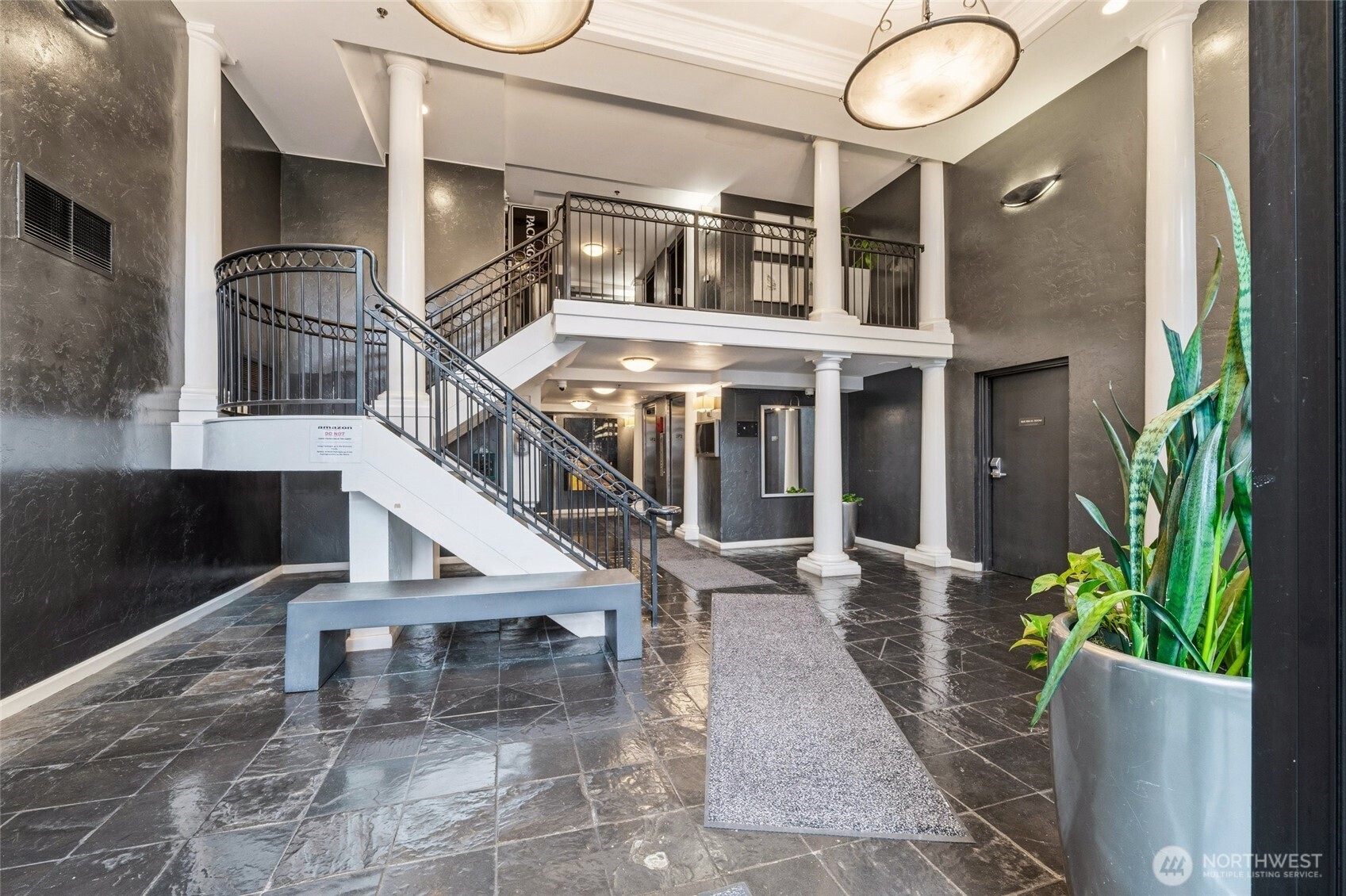 425 Vine Street 708