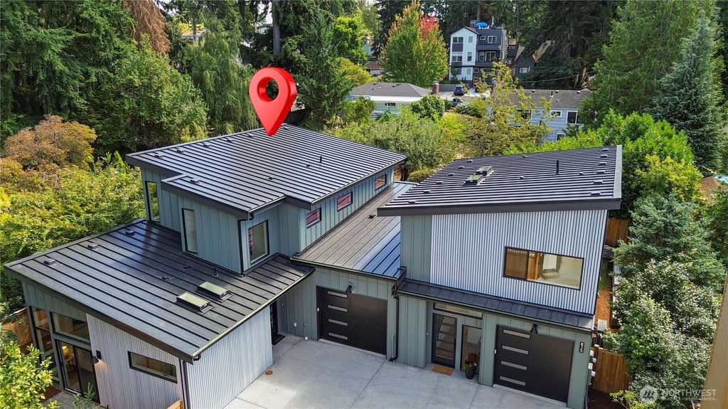 Photo of 817 NE 100th Street, Seattle, WA 98125 (MLS # 2574063)