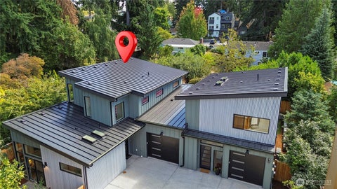 Photo of 817 NE 100th Street, Seattle, WA 98125 (MLS # 2574063)