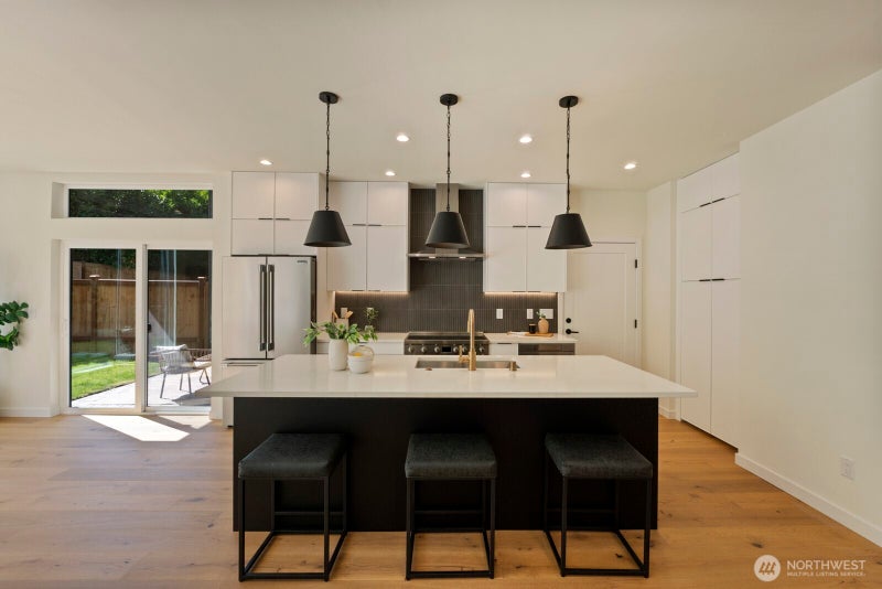 817 NE 100th Street
