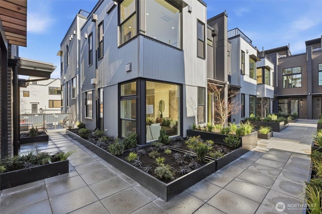 2018 Fairview Avenue E A #A, Seattle