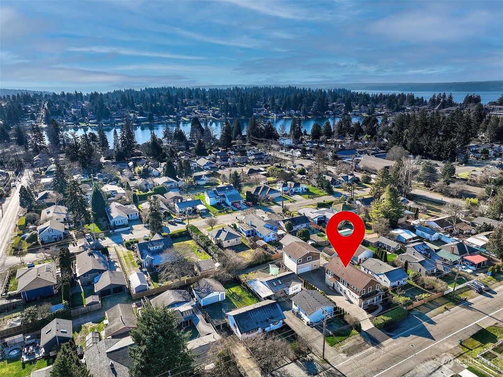 Photo of 1231 SW 149th Street, Burien, WA 98166 (MLS # 2325657)