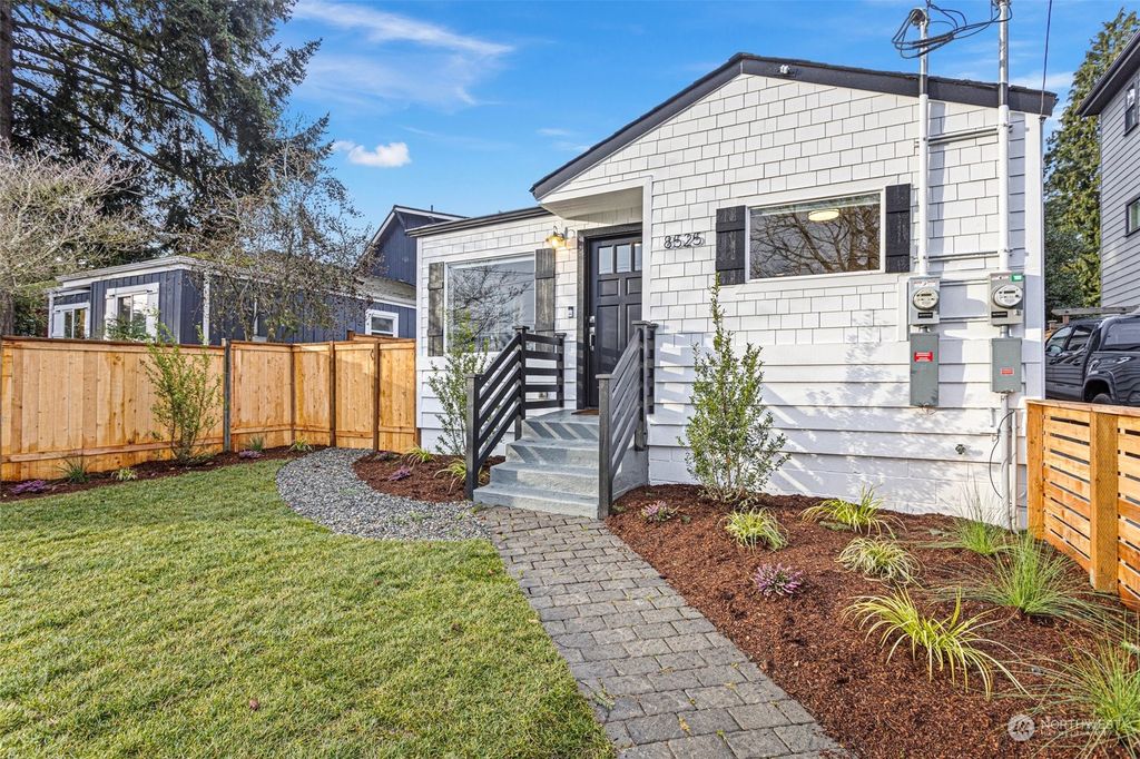 Photo of 8525 10th Avenue NW, Seattle, WA 98117 (MLS # 2320201)