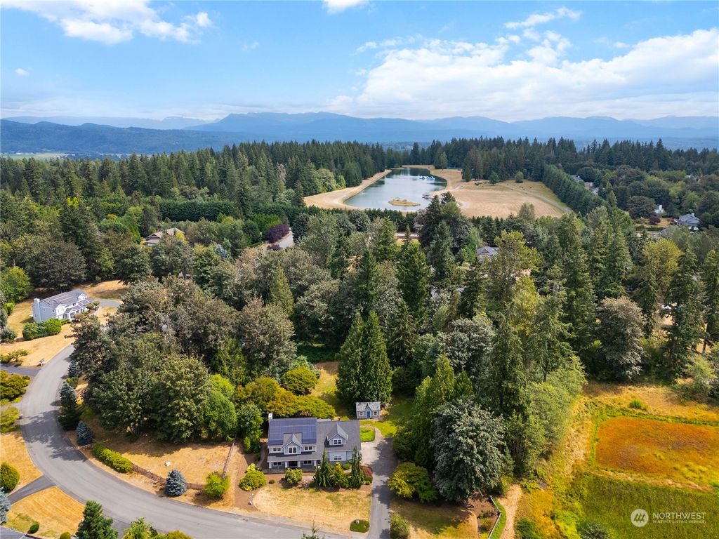 Photo of 14230 229th Avenue NE, Woodinville, WA 98077 (MLS # 2275835)