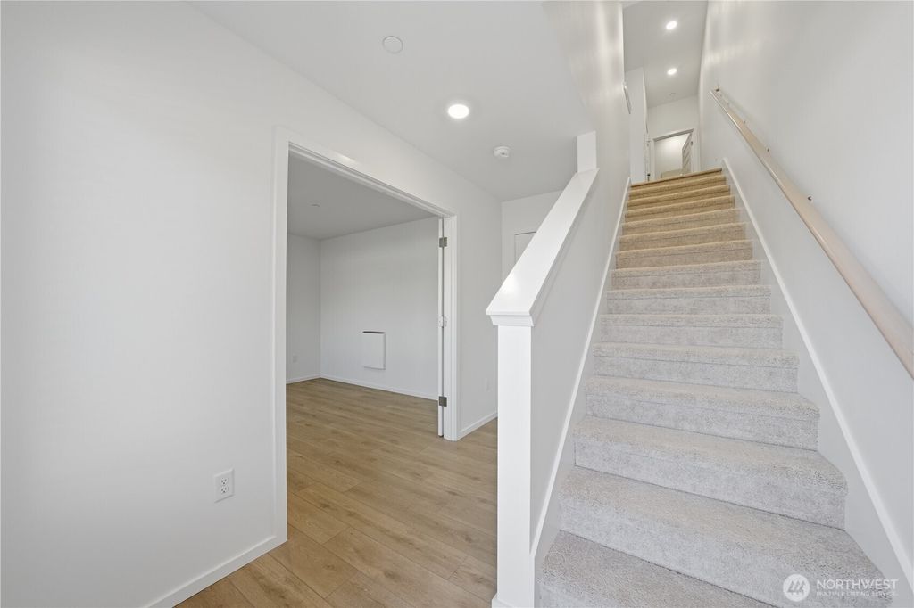 Photo of 9811 31st Avenue SE #B2, Everett, WA 98208 (MLS # 2507373)