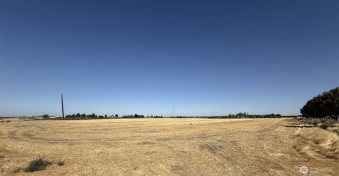 Photo of 0 S College Ave, College Place, WA 99324 (MLS # 2425764)