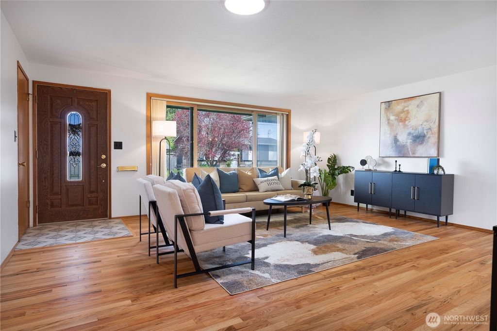 Photo of 2222 Jade Avenue, Everett, WA 98201 (MLS # 2508210)