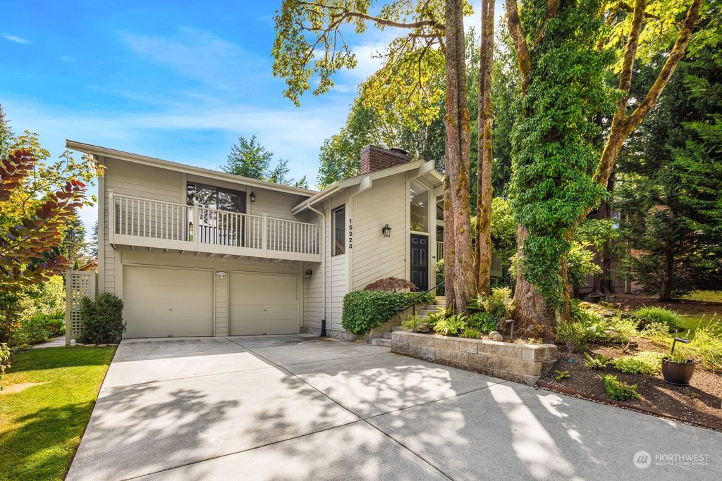 Photo of 15223 NE 68th Street, Redmond, WA 98052 (MLS # 2261528)
