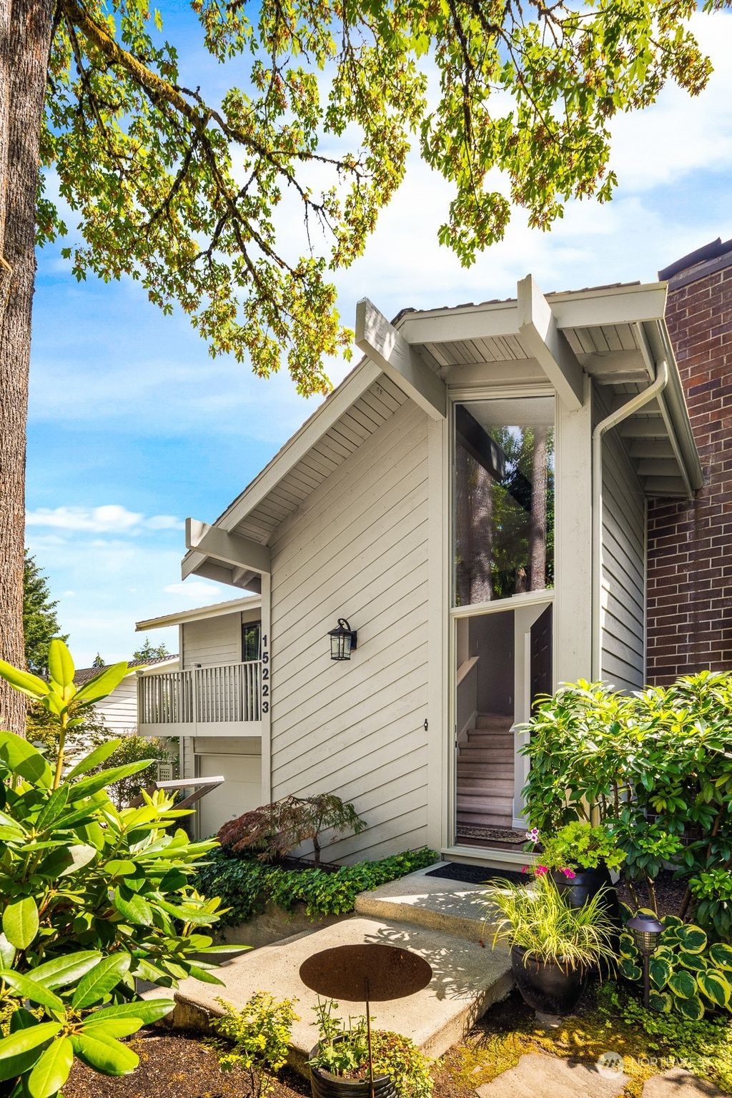 Photo of 15223 NE 68th Street, Redmond, WA 98052 (MLS # 2261528)