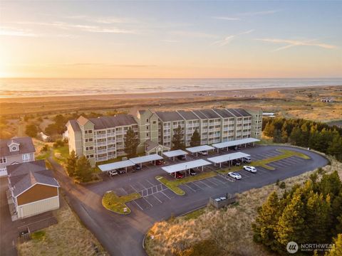 Photo of 501 Shoreview Drive S #206, Long Beach, WA 98631 (MLS # 2510336)